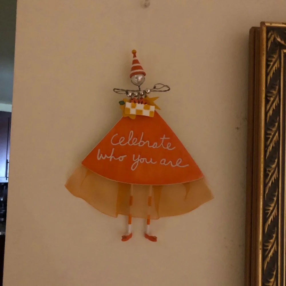 Dep 56 Ornament Wall Art Sandra Magsamen Celebrate Who You Are Fun Gift orange - Picture 3 of 8